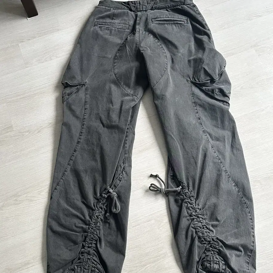 [4] Hyein seo washed cargo pants