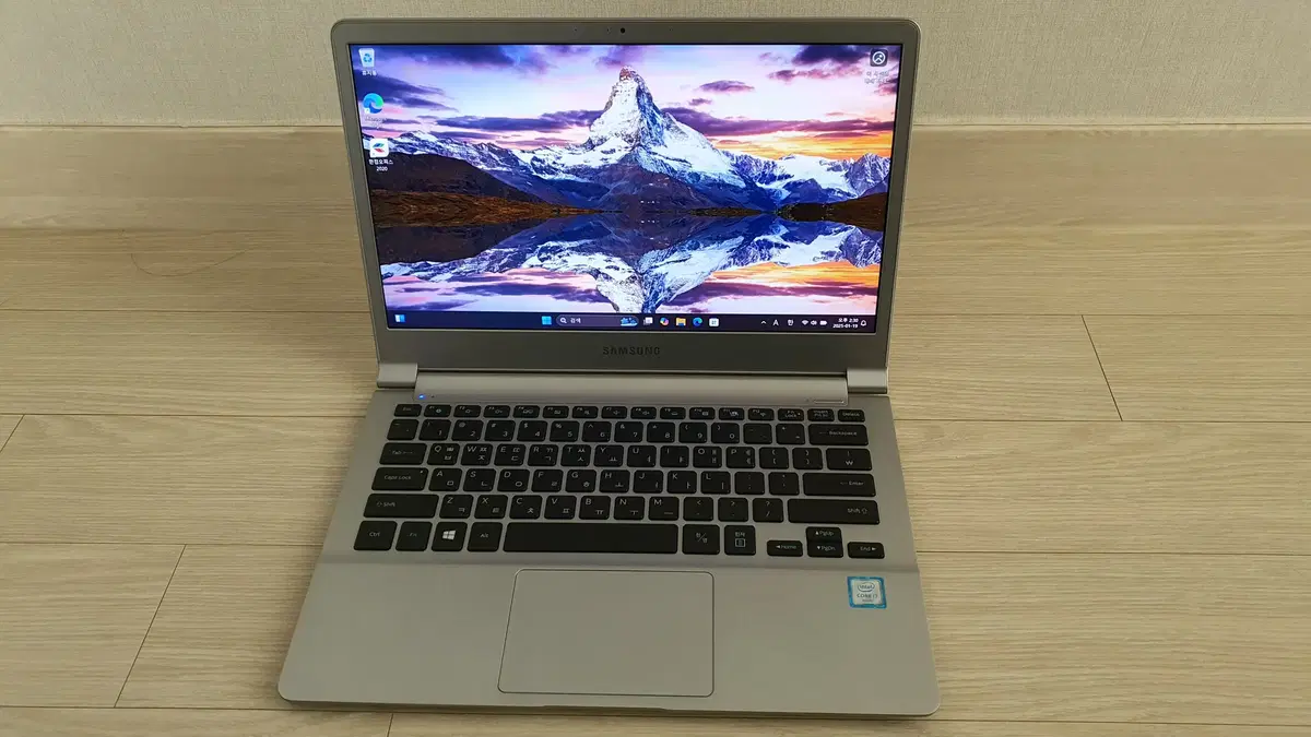 삼성노트북9   i7-6550 (NT900X3B)