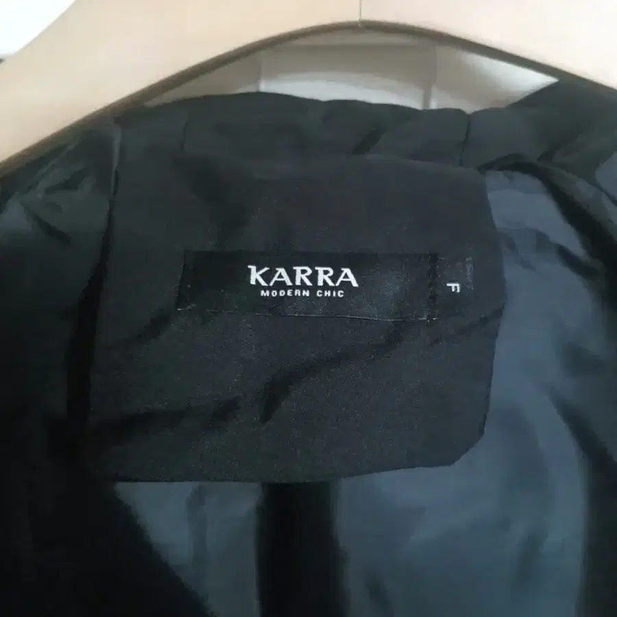 KARRA  여성 블랙 패딩 f  새거