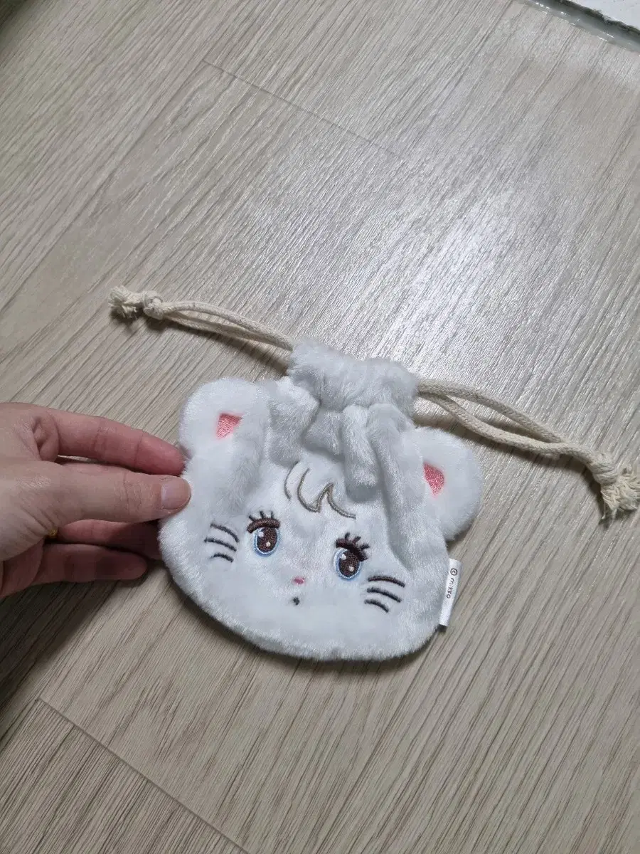 미코캐릭터즈 무스 고양이 파우치 새것