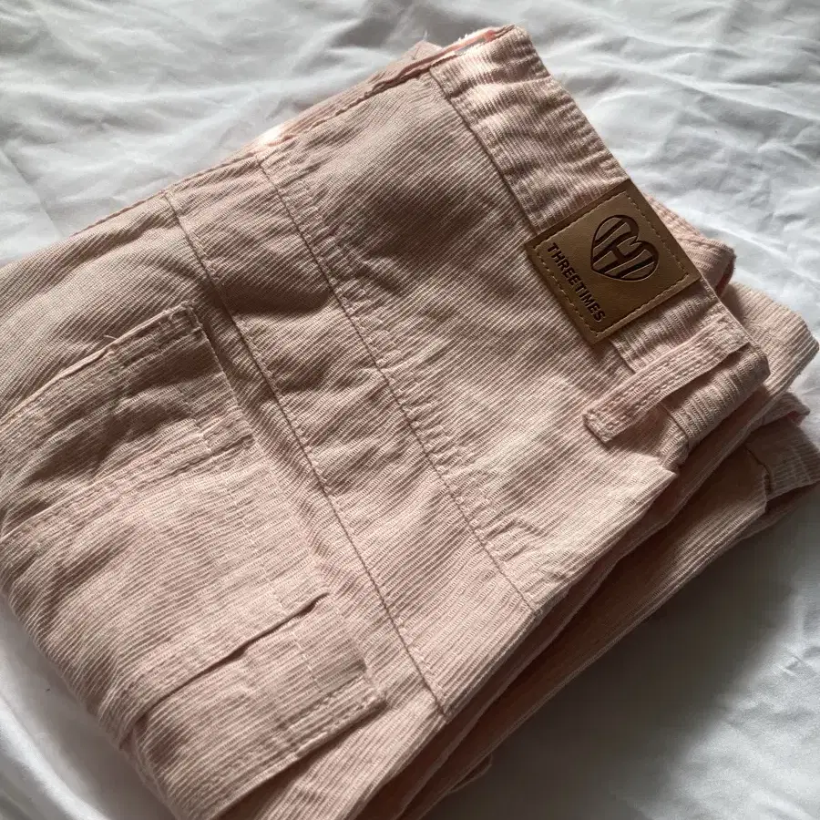 threetimes mini pocket cargo pink