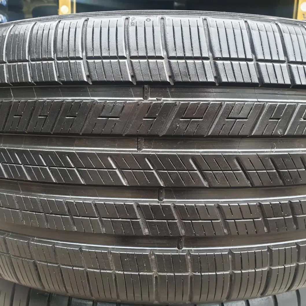 2654021 중고타이어 미쉐린 파일럿스포츠 265/40R21 101V