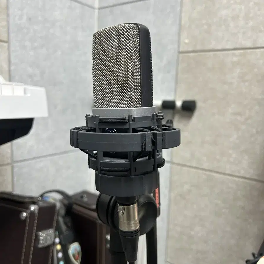 AKG c214 마이크