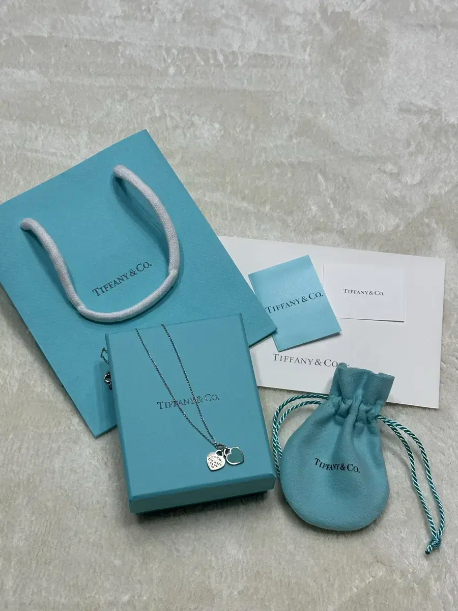 Full-wrap, genuine) Tiffany & Co. Double Heart Necklace