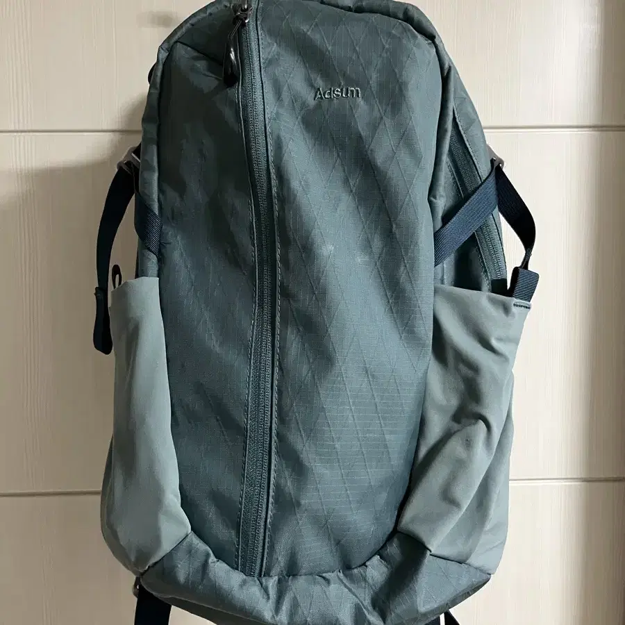 애드섬 백팩 adsum GP backpack seashore 블루 색상