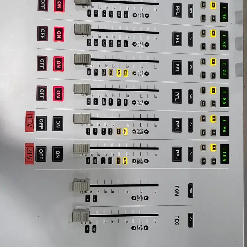 STUDER ONAIR1000 디지털믹서