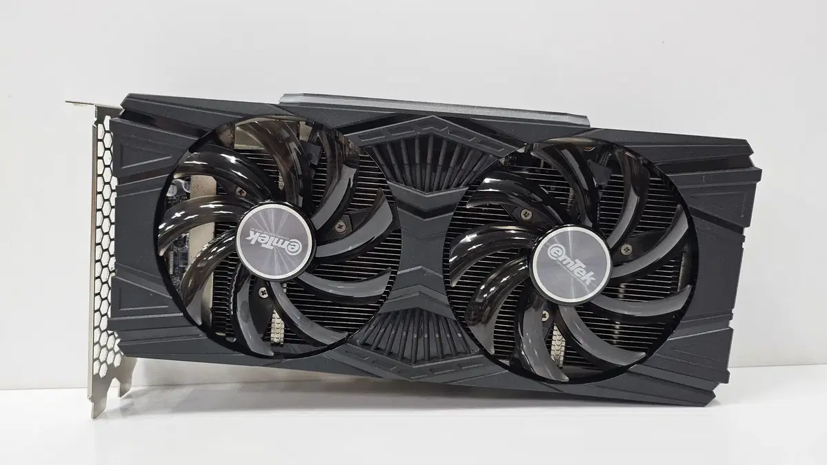 이엠텍 GTX1660TI 6GB 판매합니다.