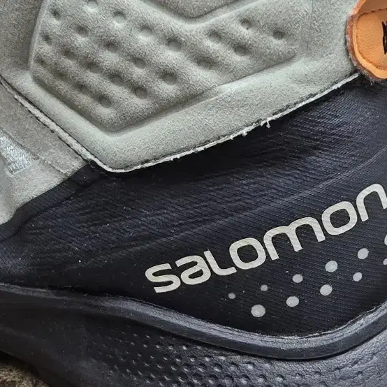 살로몬 Salomon OUTPULSE Mid GoreTex 남자 등산화