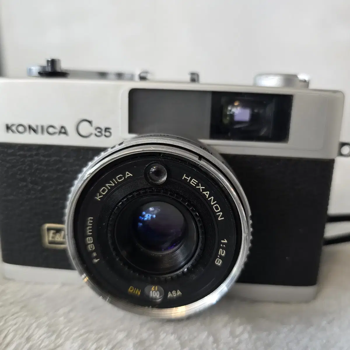 KONICA C35