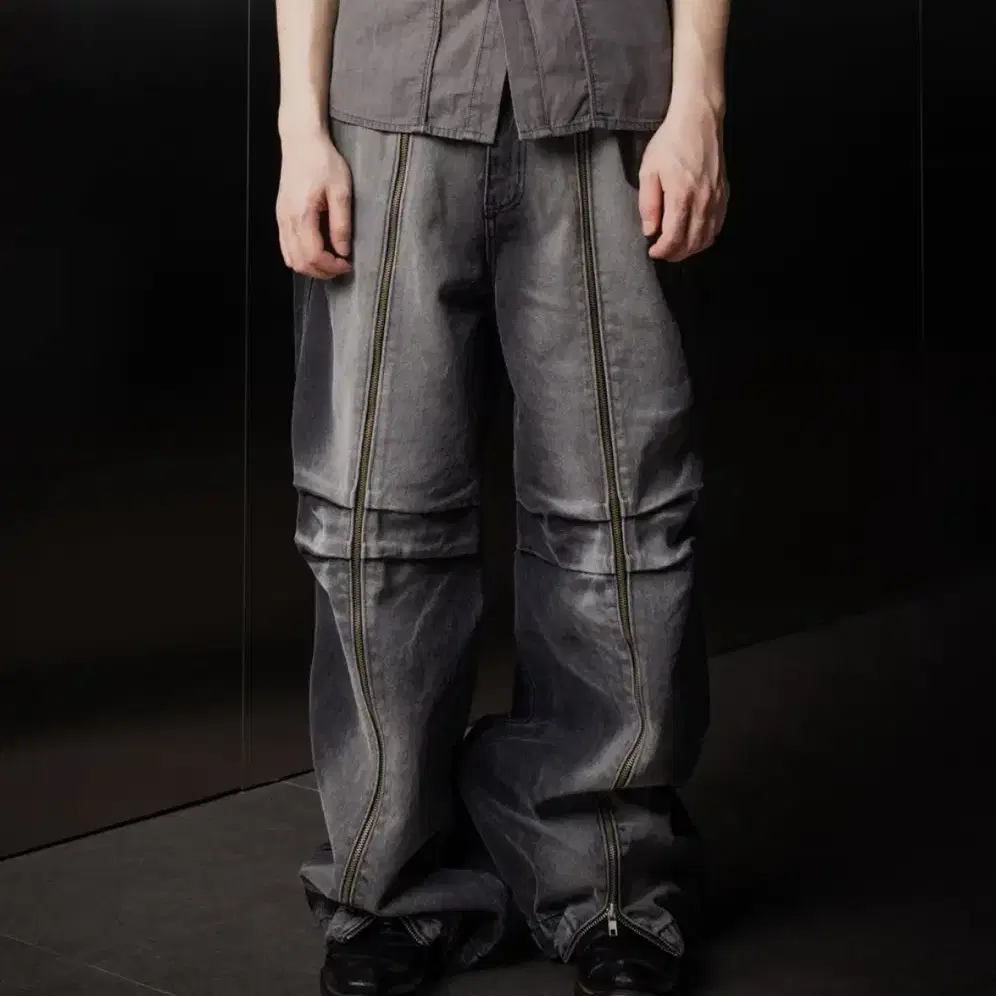 IUGAMAKARAS DENIM PANTS