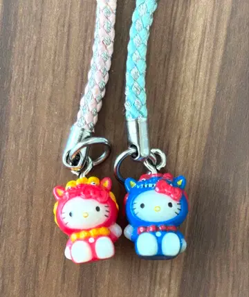 현지 키티 오키나와 한정판 시사 부적 빛나는 페어 스트랩