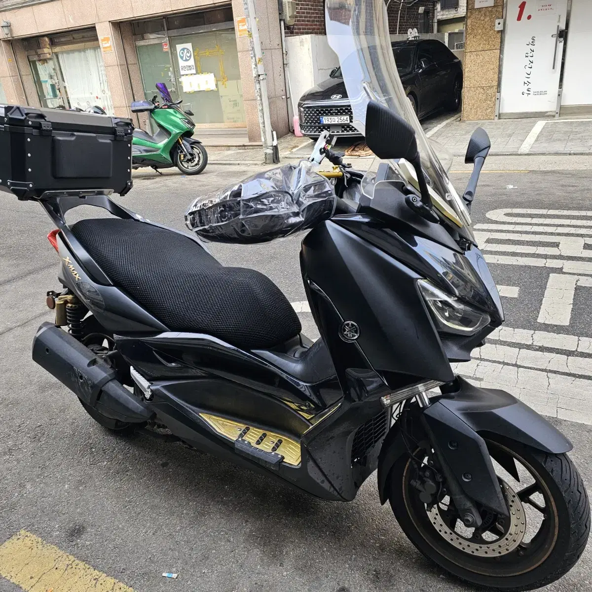 Xmax 22년식 15000km 신차급 480만원 판매합니다! (pcx