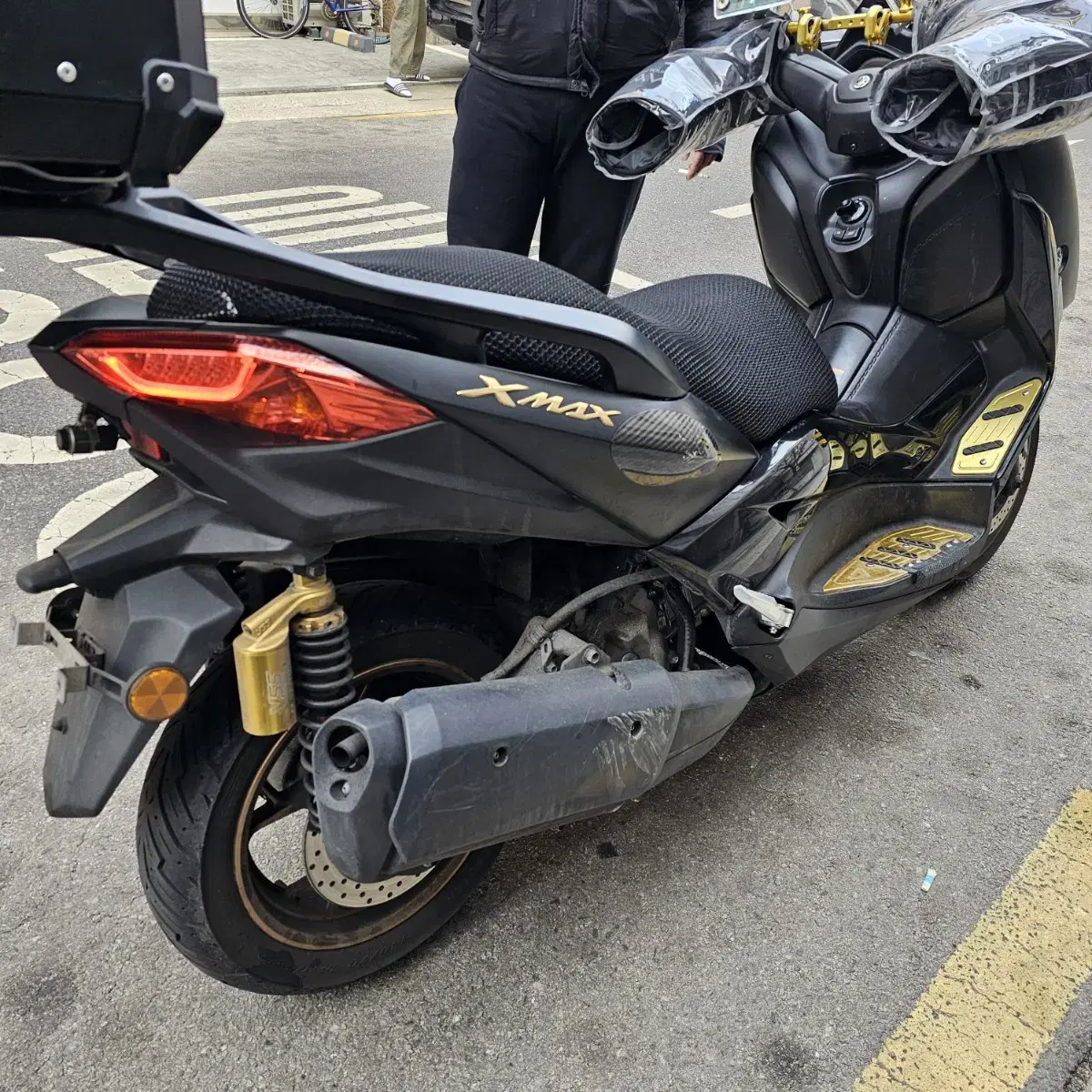 Xmax 22년식 15000km 신차급 480만원 판매합니다! (pcx