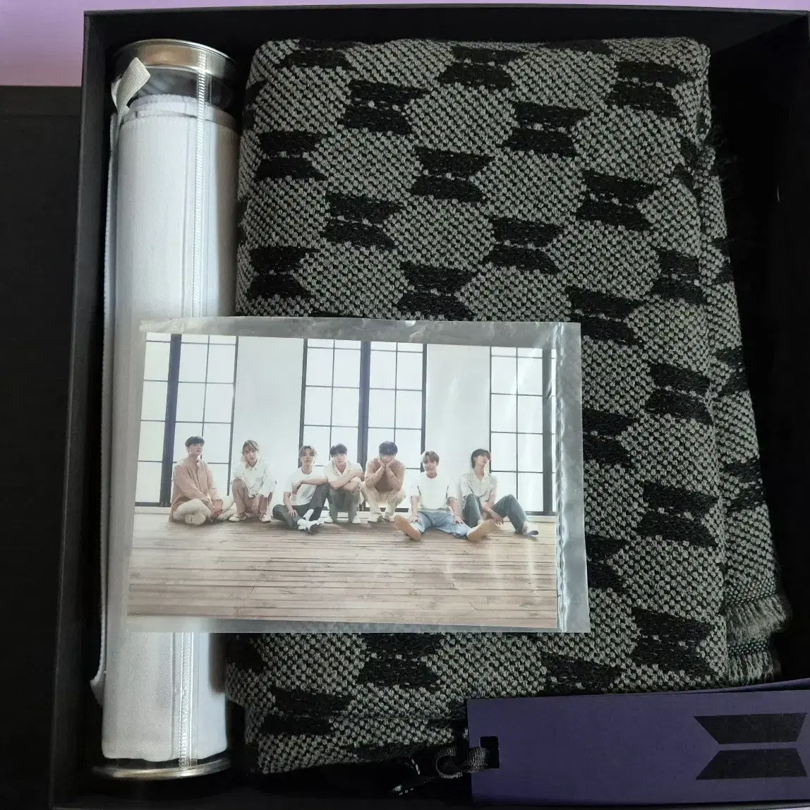 BTS Merch Box#1 방탄 머치박스1