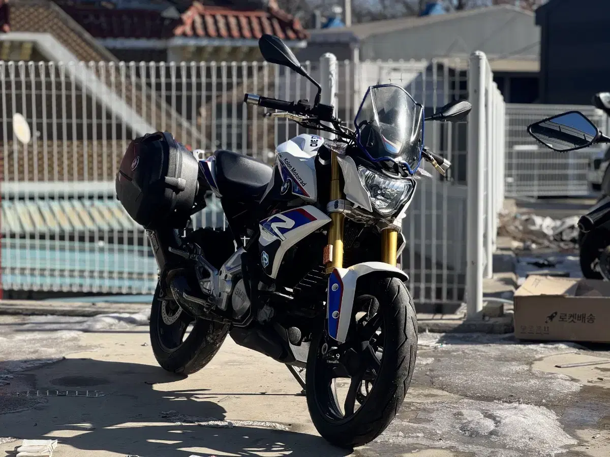 bmw g310r 18년식 3만키로 사이드박스 등등 좋은튜닝차량판매합니다