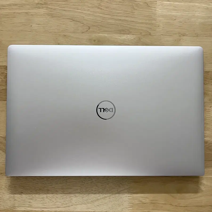 델 최고기종 XPS 15인치 9570