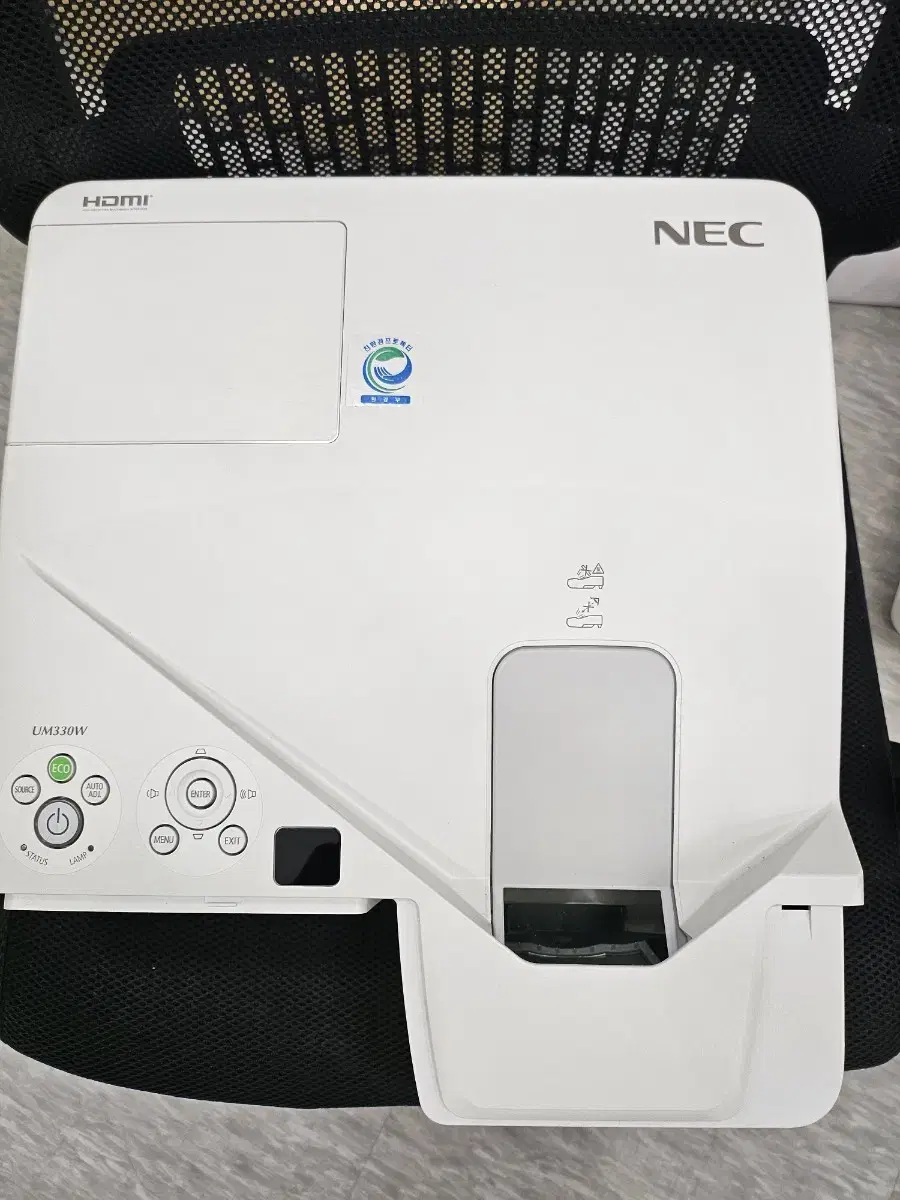 초단초점 nec 3100안시 빔프로젝터 프로젝터