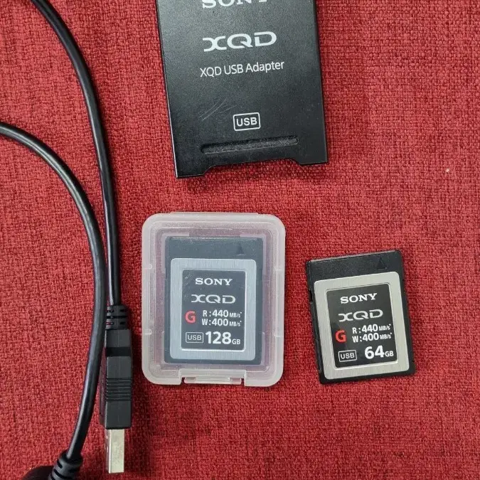 소니 xqd128gb.64gb+리더기 판매합니다