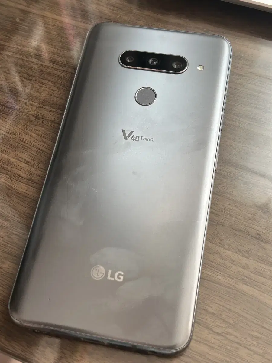 LG V40 128GB