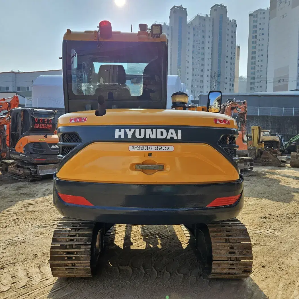 현대 HX60LC 2017년식 회전링크 경원 코끼리집게 02 중고굴삭기