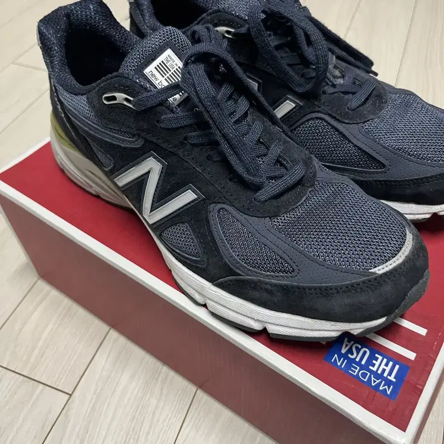 뉴발란스 990v4 네이비 USA M990NV4 275사이즈