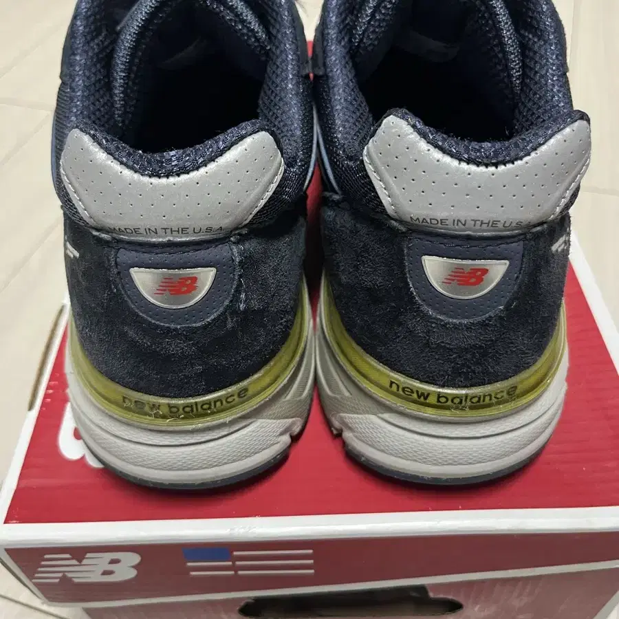 뉴발란스 990v4 네이비 USA M990NV4 275사이즈