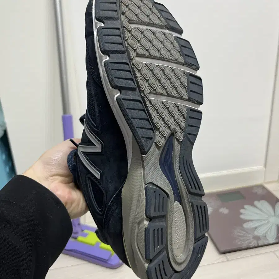 뉴발란스 990v4 네이비 USA M990NV4 275사이즈