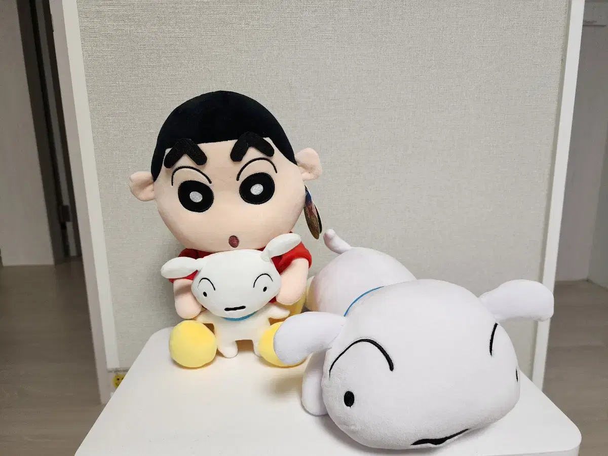 짱구 , 흰둥이(라잉인형) set 팝니다