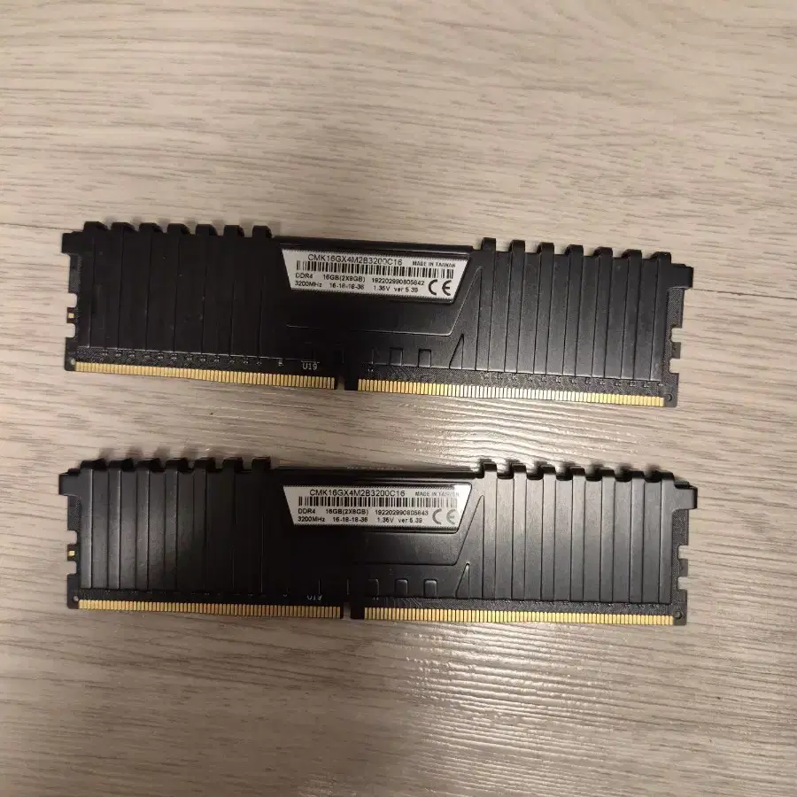 ddr4 16기가 (8기가2개)