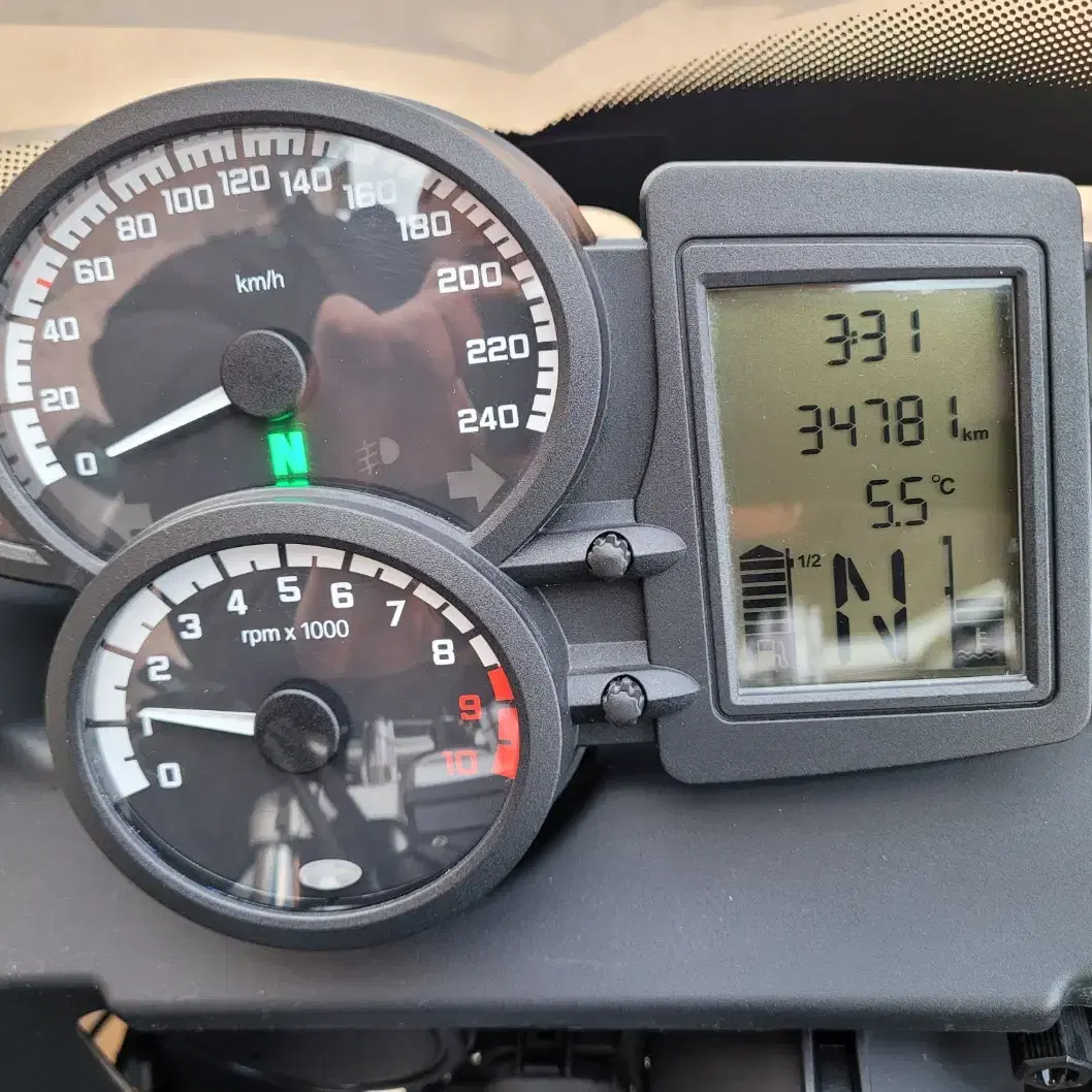 BMW F800GT 13년 3.4만km 구변완,3박스,거치대 짧은키로수