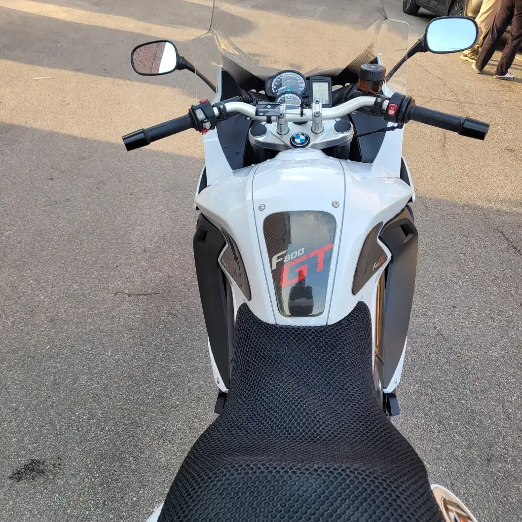 BMW F800GT 13년 3.4만km 구변완,3박스,거치대 짧은키로수