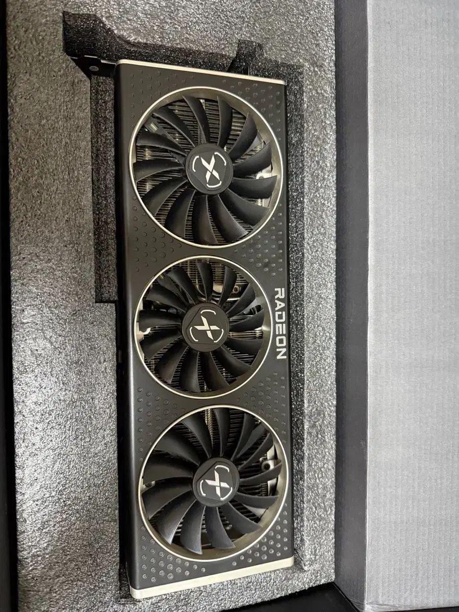 XFX RX6800XT MERC319 16GB