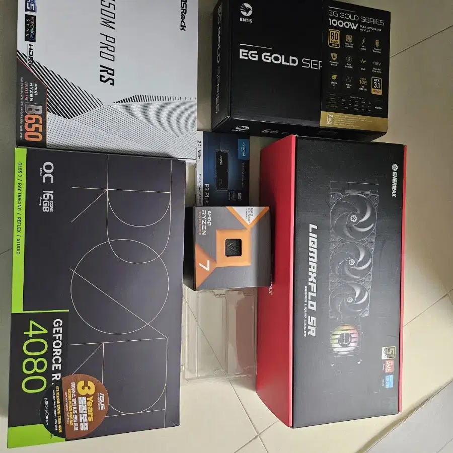 7800x3d, rtx4080, 2tb 본체