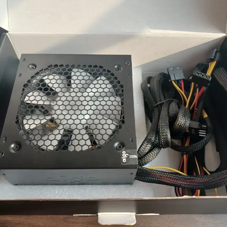 aigo 700w 파워서플라이