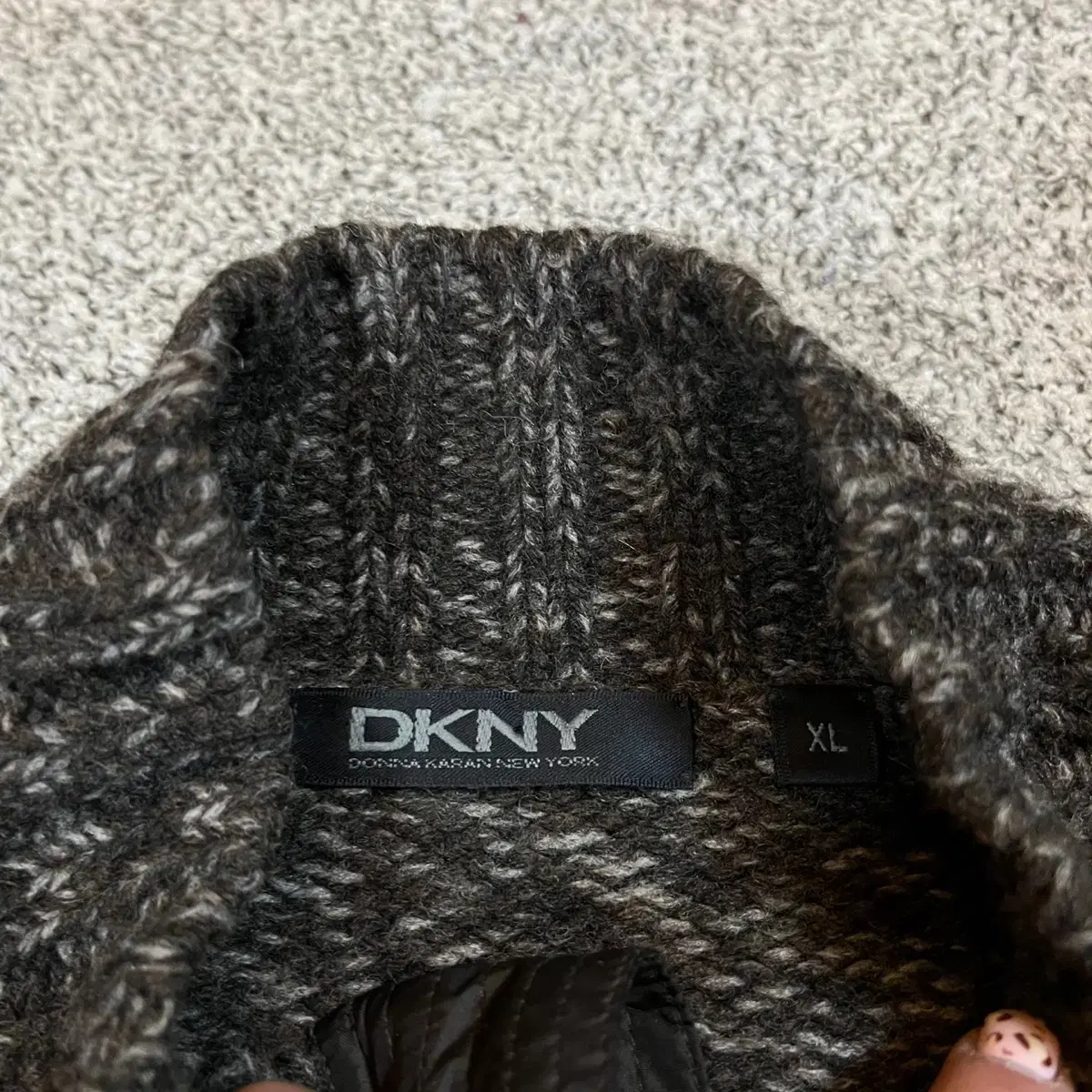 DKNY 보카시 반집업 울니트