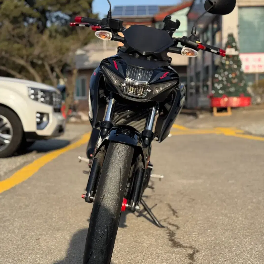 최저가)GSXS125 19년식 짧은키로수 저렴하게 판매합니다.