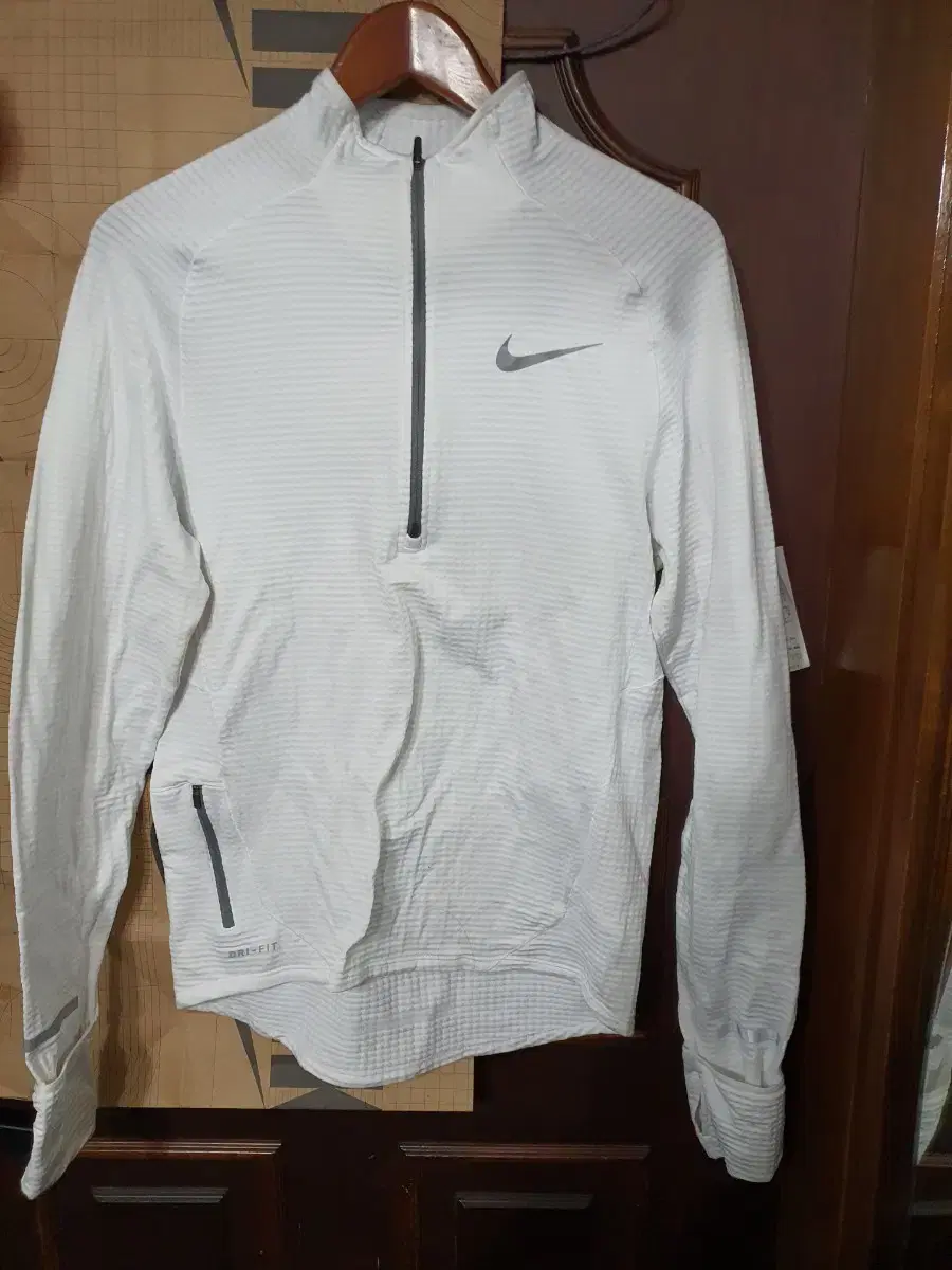 Nike Running Long Sleeve 95 Unused New Nike M Dryfit