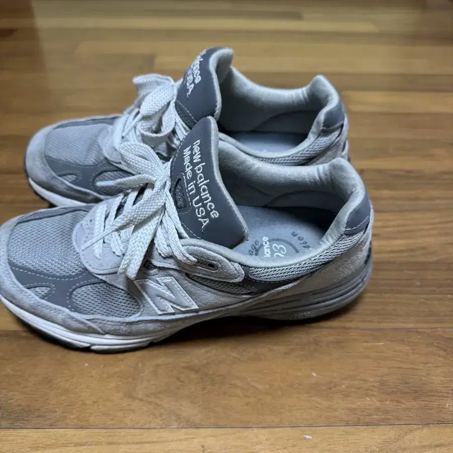 W) New Balance 993 Made in USA Grey - B