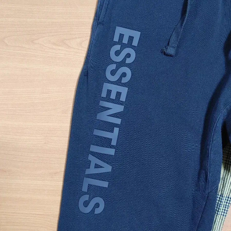 ESSENTIALS 에센셜 트레이닝 스웨 조거팬츠