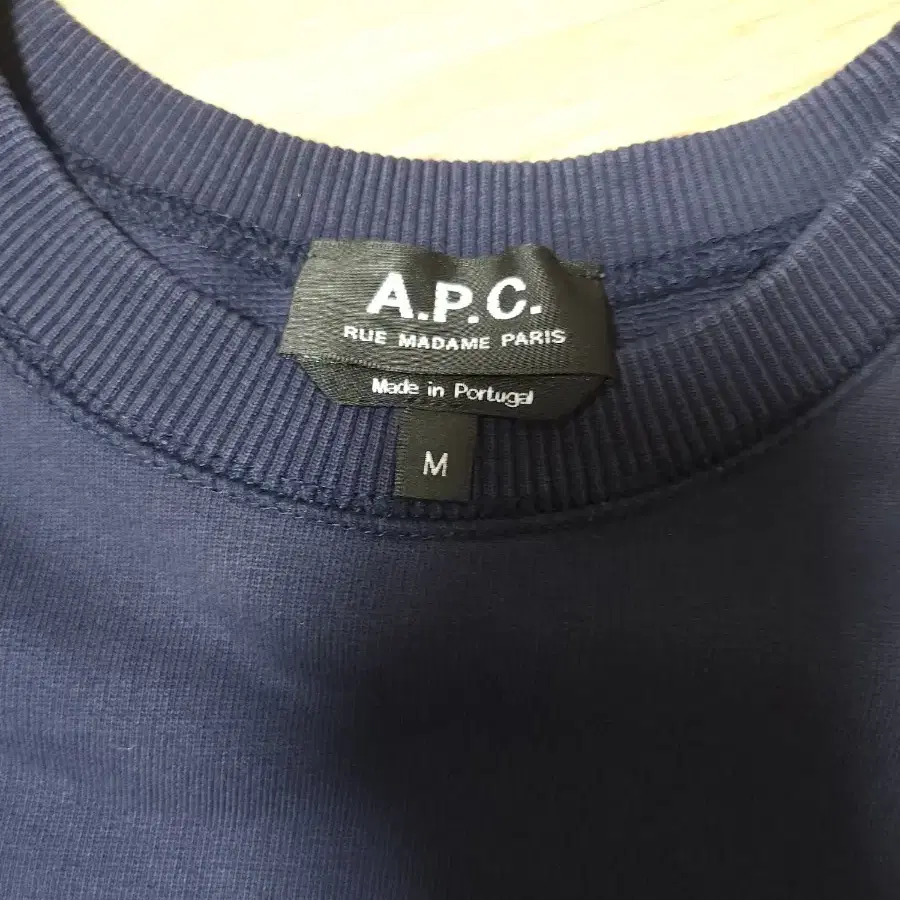 A.P.C. 아페쎄 맨투맨