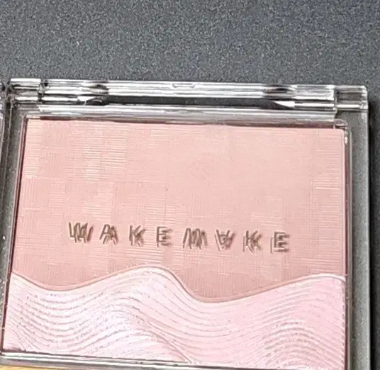 Wake Make Sheer Layering Dual Blusher 06 Lavender Shake