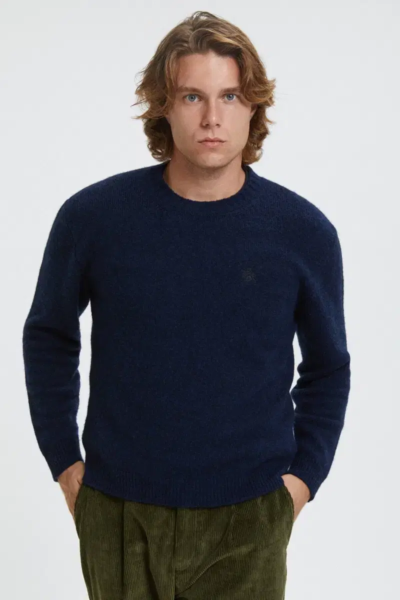 바라쿠타 shetland soft wool navy crew neck