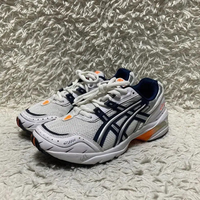 [240] ASICS 아식스 젤 1090 운동화