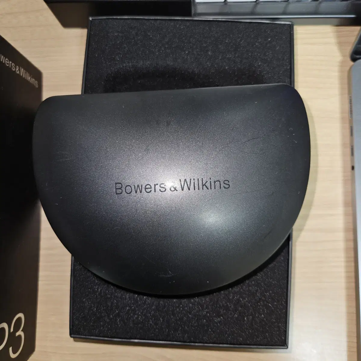 b&w Bowers & Wilkins P3 헤드폰