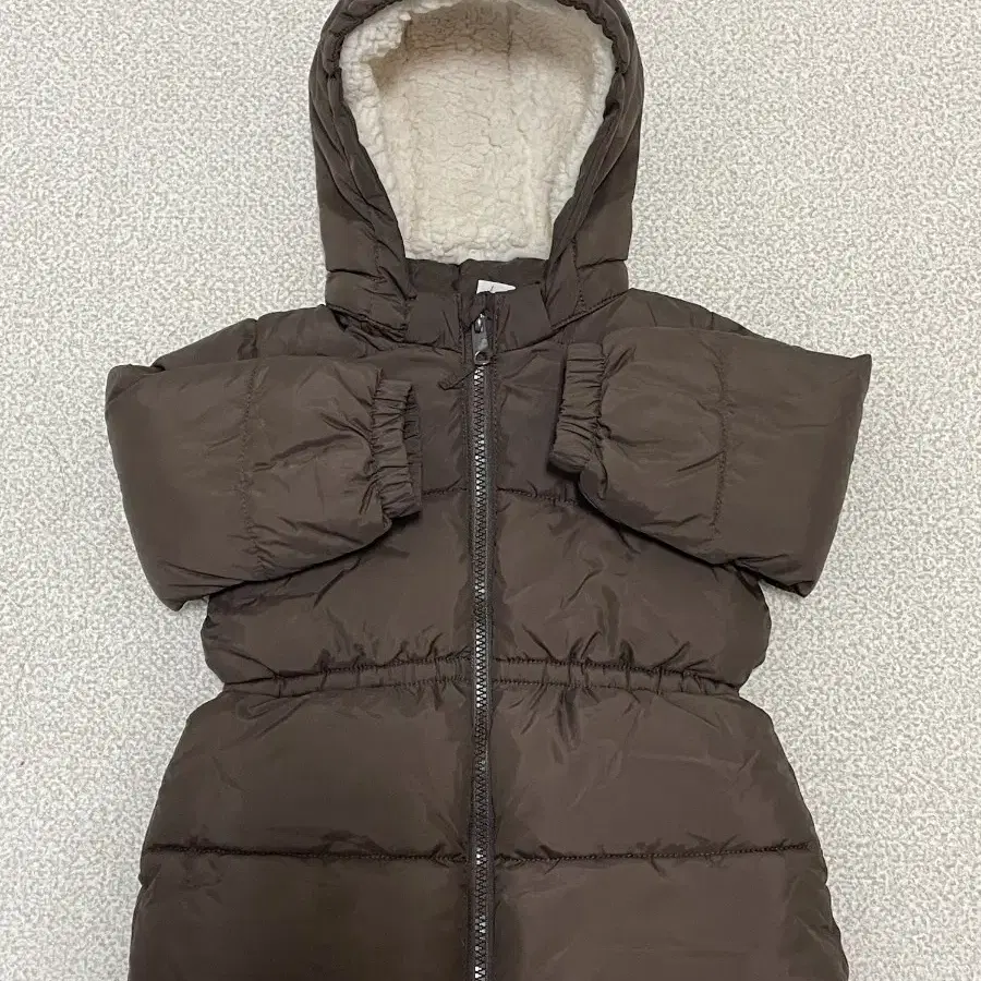 H&M 베이비 아기 곰돌이 패딩(12~18M)