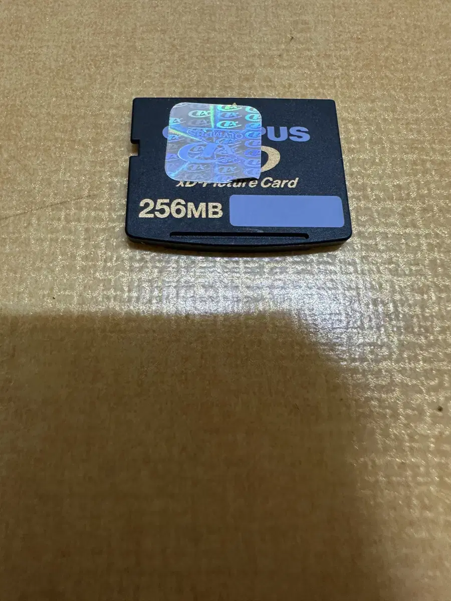 XD메모리 카드 256 MB 판매합니다.