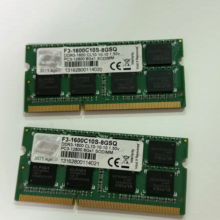 노트북용 램 DDR3 1600 8G 2개