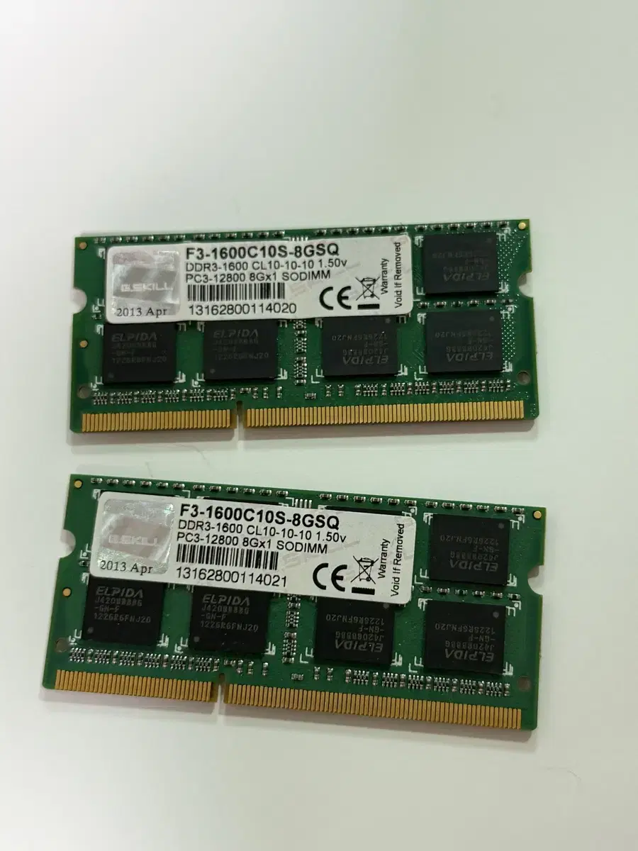 노트북용 램 DDR3 1600 8G 2개