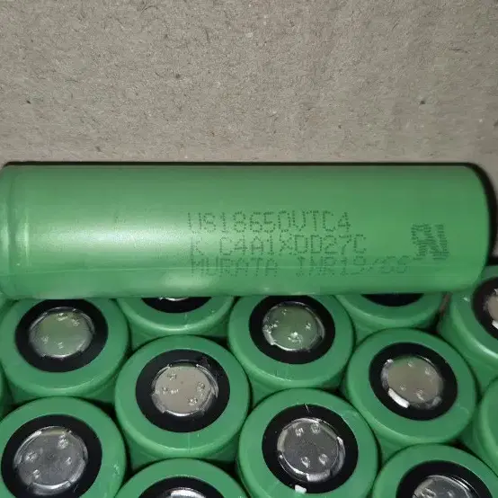 18650VTC4  2000mah 소니 미사용 고방전배터리 20개