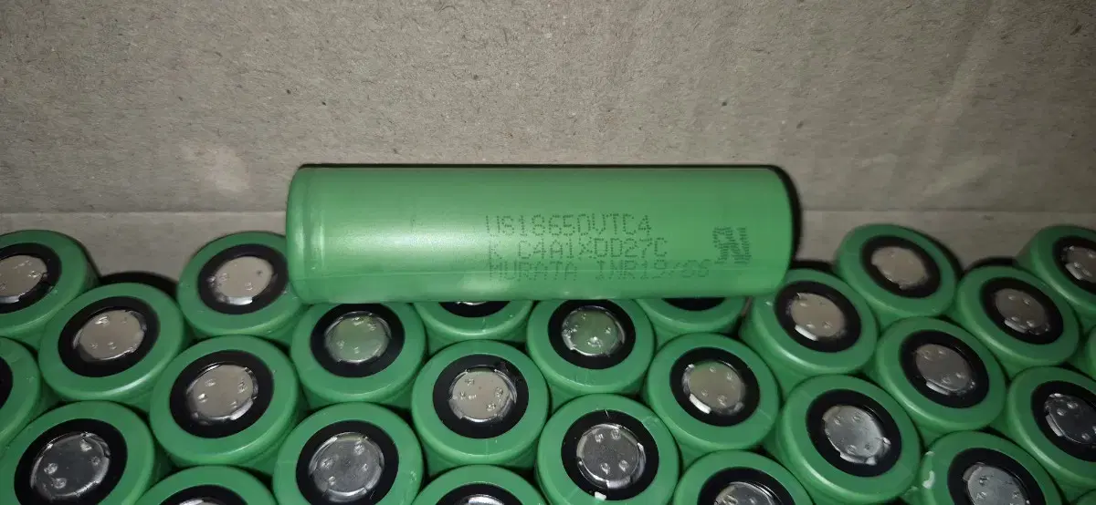 18650VTC4  2000mah 소니 미사용 고방전배터리 20개